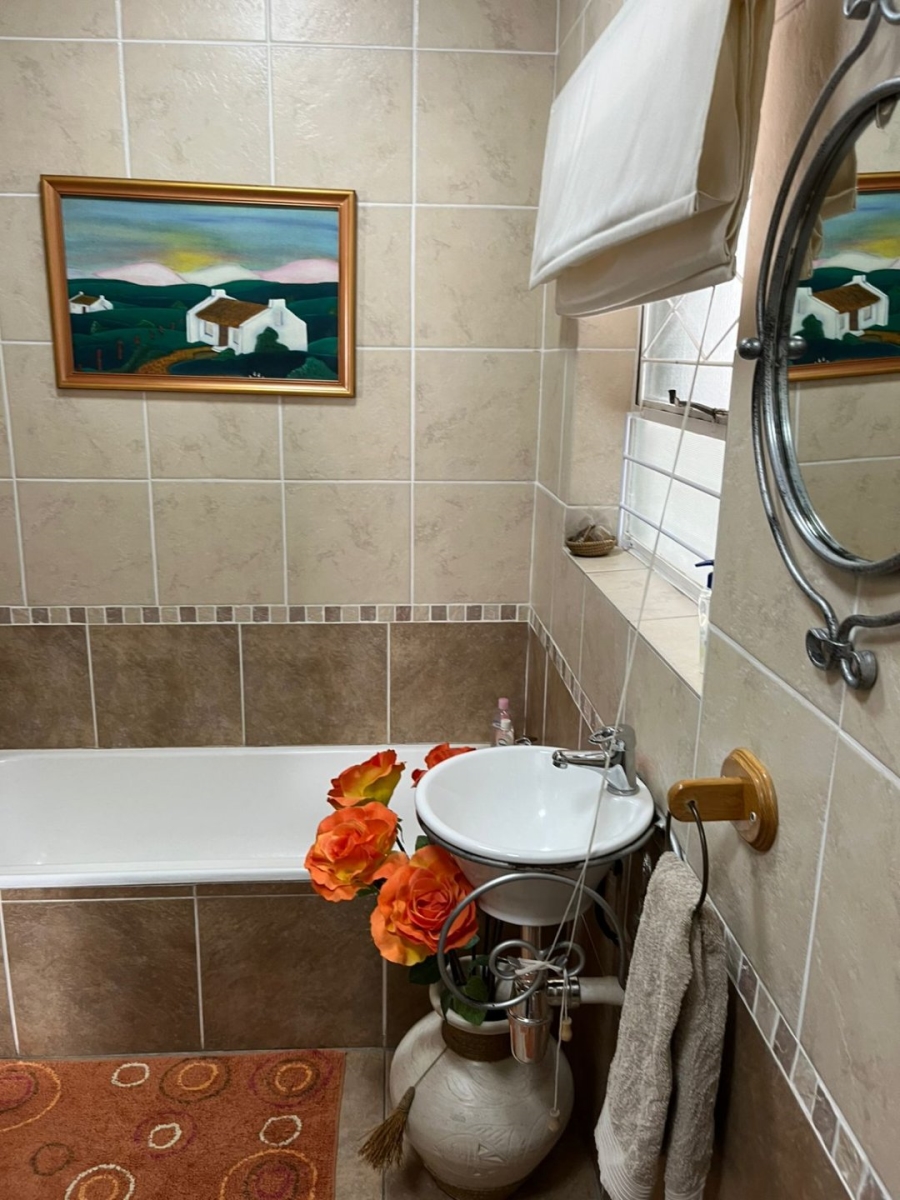 4 Bedroom Property for Sale in Manor Heights Eastern Cape